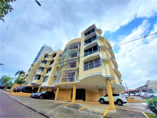 Penthouse in Brisas de Miraflores